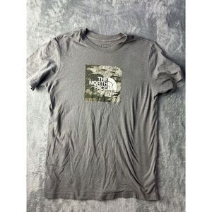 The‎ North Face T-Shirt Mens Medium Shirt Gray Graphic Camo Short Sleeve Crew